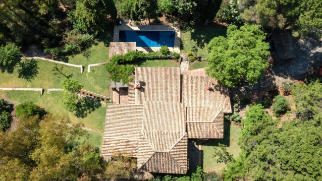 Villa for sale in Benahavis Centro