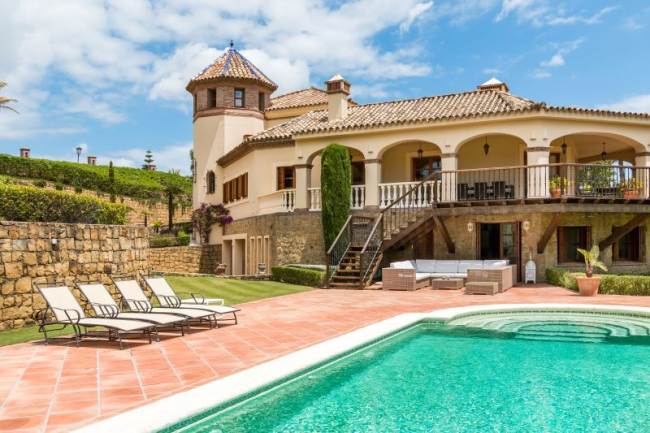 Exclusive villa sale Sotogrande | Frontline golf Sotogrande property