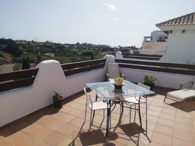 House for sale in La Resina Golf, Estepona East