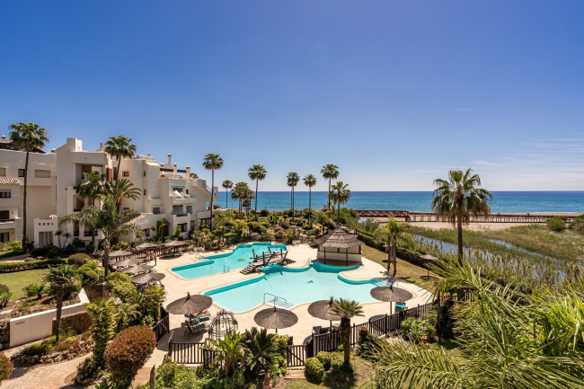 Lägenhet till salu i Bahía del Velerín, Estepona Öst