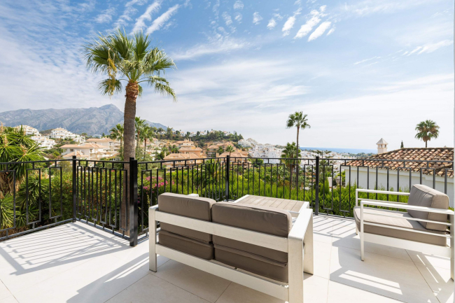 Villa til salgs i Nueva Andalucia, Marbella