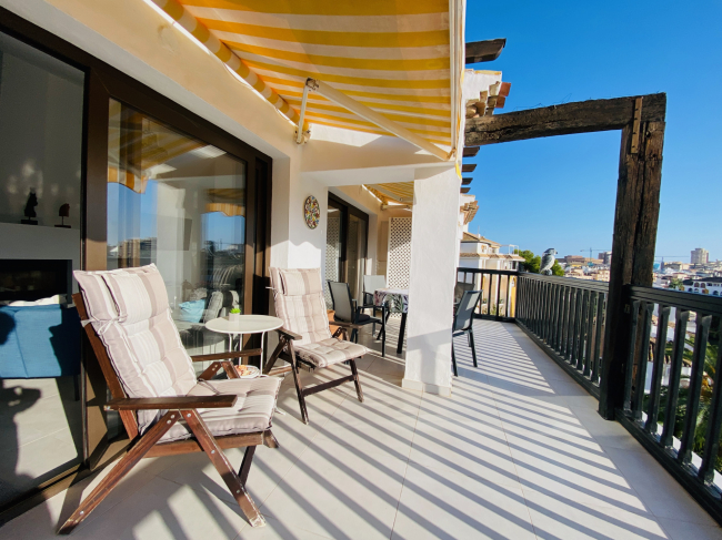 Unique opportunity!  Luxurious Penthouse in Puebla Lucia, Fuengirola