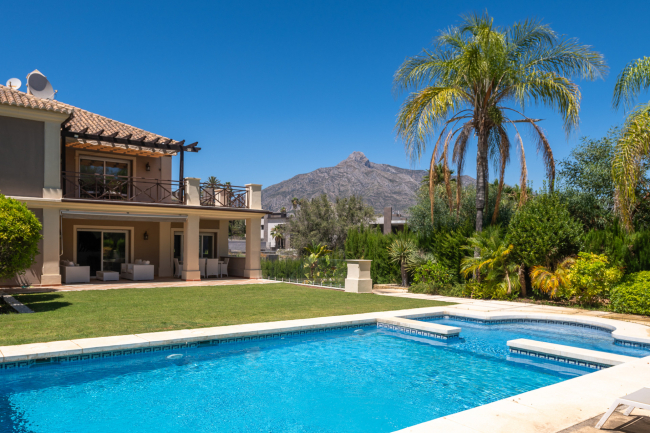 Villa till salu i Rio Verde, Marbella Golden Mile