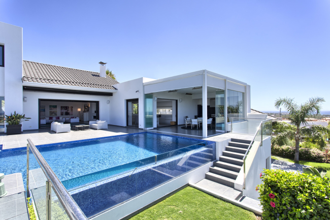 Spectacular villa in Los Flamingos Golf Resort, Benahavis.