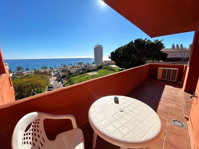 Charming one bedroom apartment with stunning sea views.