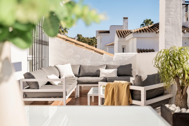 Dupleks toppleilighet til salgs i Nueva Andalucia, Marbella