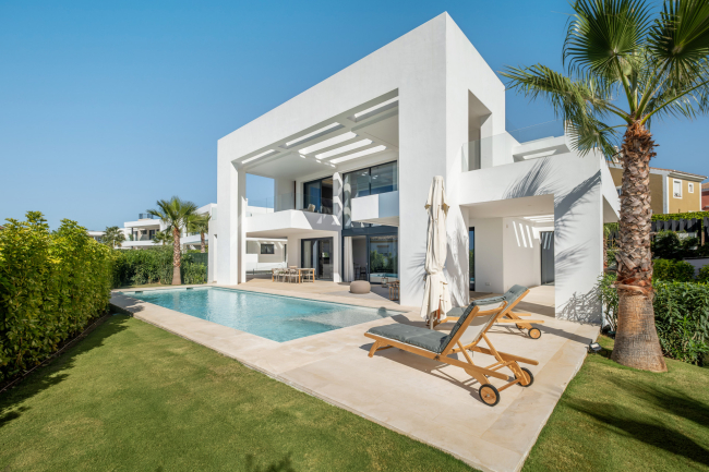 Villa till salu i El Paraiso, Estepona Öst